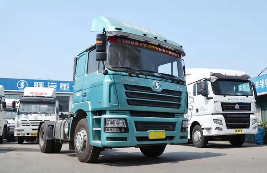 Shacman F3000 4×2 Tractor Truck-1