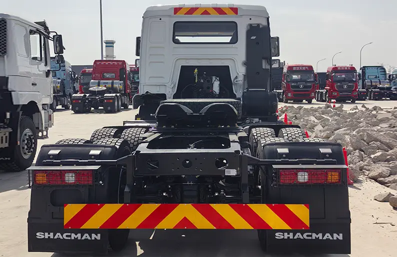 Shacman H3000 6X4 Tractor Truck-3
