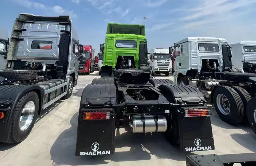 Shacman H3000 6X4 400hp Tractor Truck-3