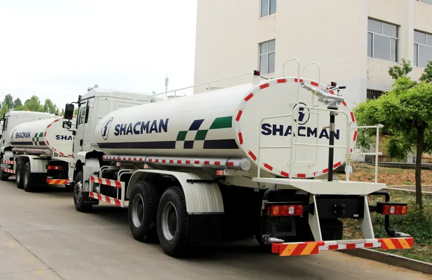 Shacman H3000 6×4 Sprinkler Truck-3