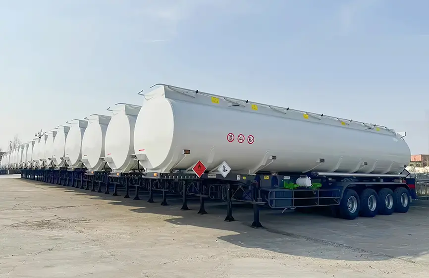 Shacman 4 Axle Oil Tanker Semi-Trailer-3