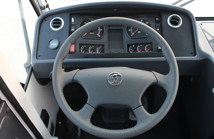 Shacman 4×2 Offset Dock Truck-4