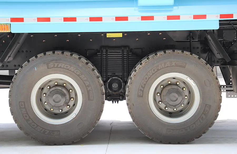 Shacman 6×4 Mining Truck-8