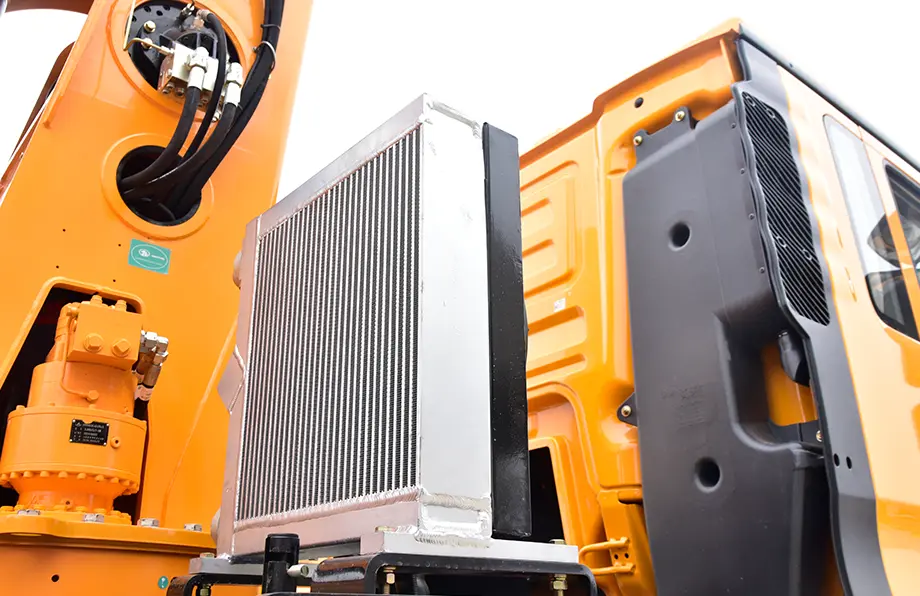 Shacman X3s 6×4 Truck-mounted Crane Truck-8