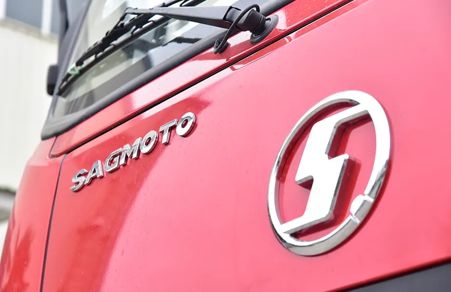 Shacman X9 4×2 Flatbed Truck-5