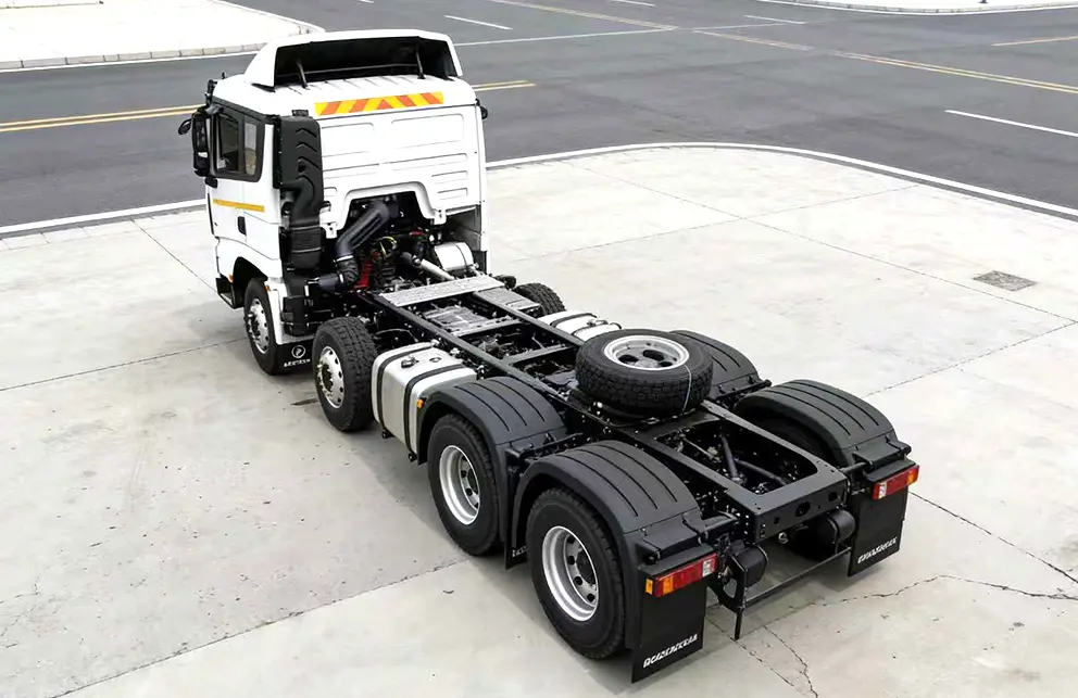 Shacman X3000 8×4 Tractor Truck (2)