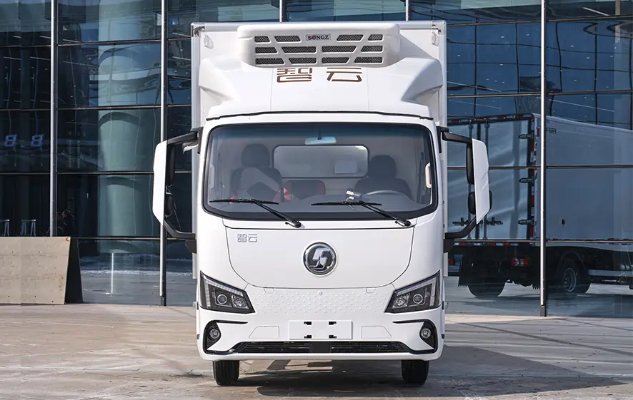 Shacman I9 Electric Refrigerated Van (3)