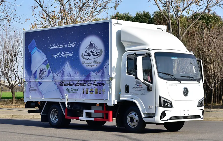 Shacman I9 Wing-Spread Vehicle (10)