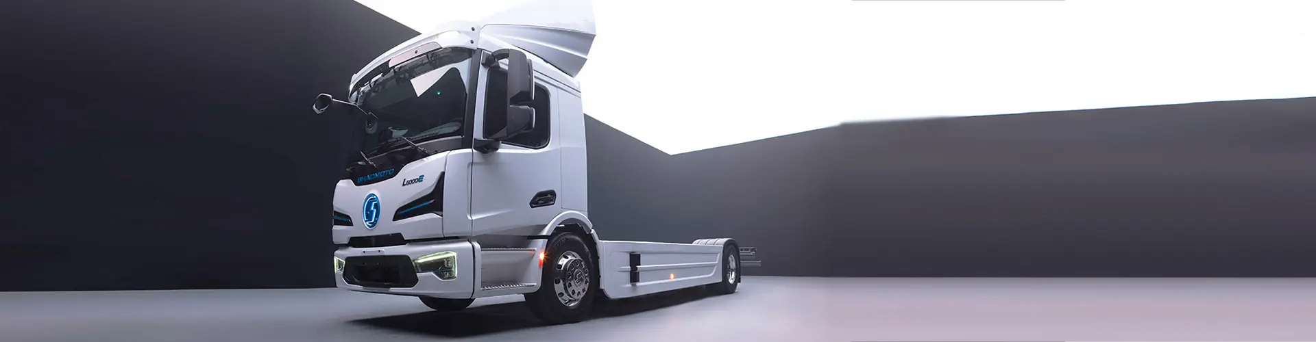 Shacman New Energy Truck banner-0